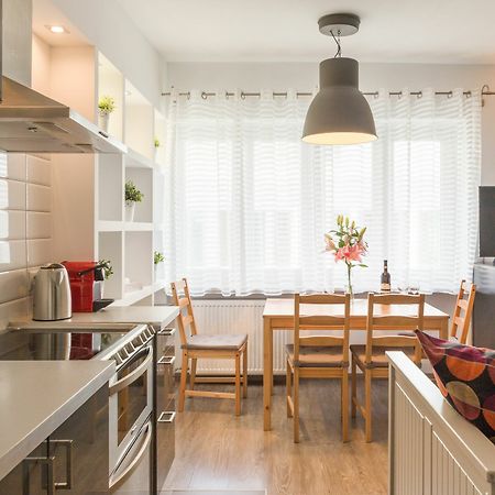 Apartament Srodmiescie By City Quality Варшава Екстериор снимка
